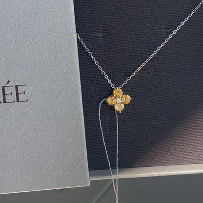 Sudraba ķēdīte ar moisanītu un kristāliem “Honey Blossom”