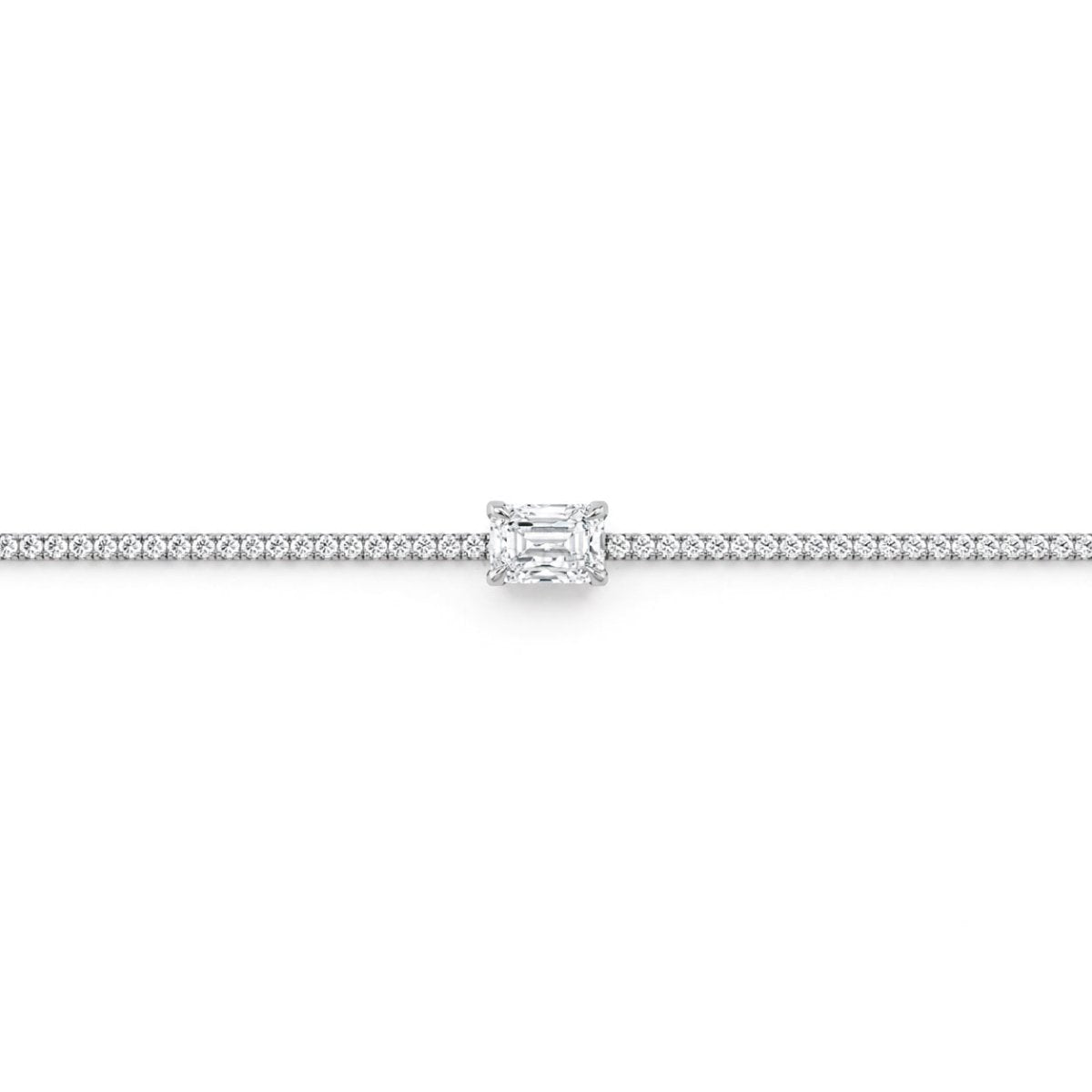 Sudraba tenisa aproce ar moisanītiem „Emerald Cut“ – produkta galvenais attēls