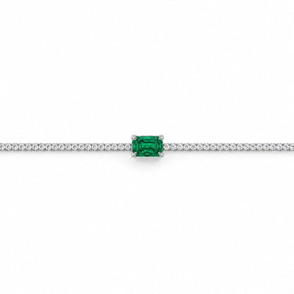 Sudraba tenisa aproce ar zaļu kristālu „Green Emerald Cut“ – produkta galvenais attēls