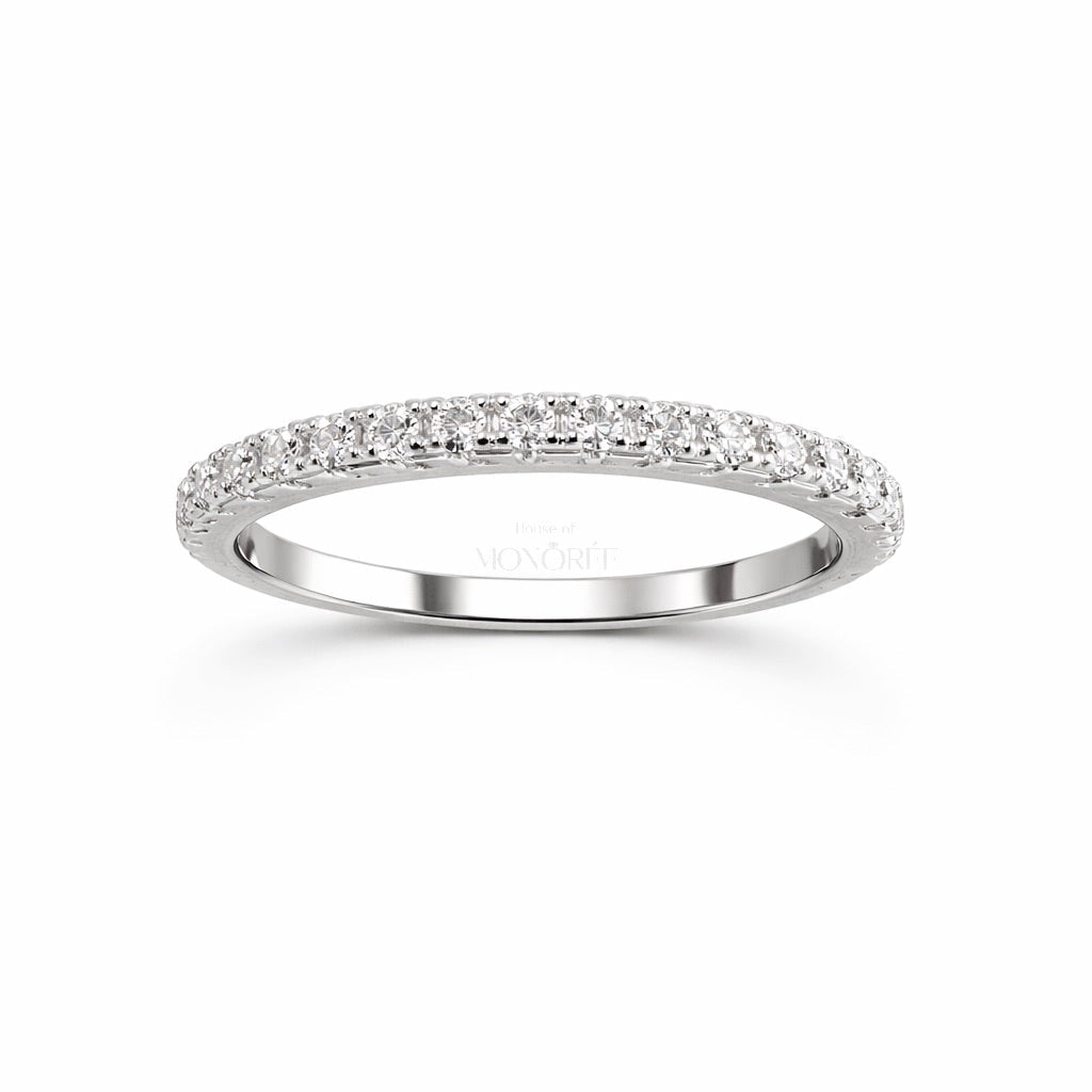 Sudraba gredzens ar moisanītiem „Eternity Half“ – produkta galvenais attēls
